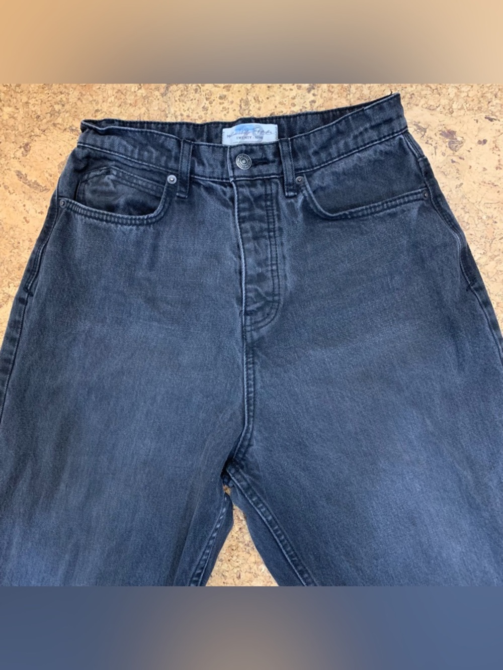 Free People We The Free CRVY washed black straight leg ankle raw hem size 29
